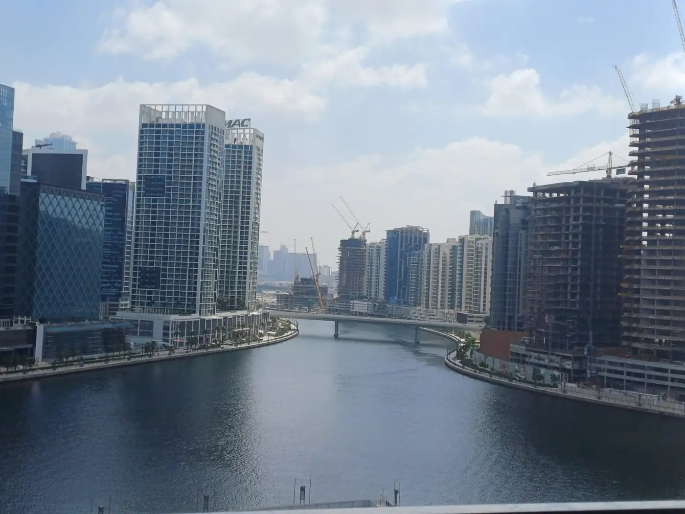 The Dubai Water Canal, The Peninsula